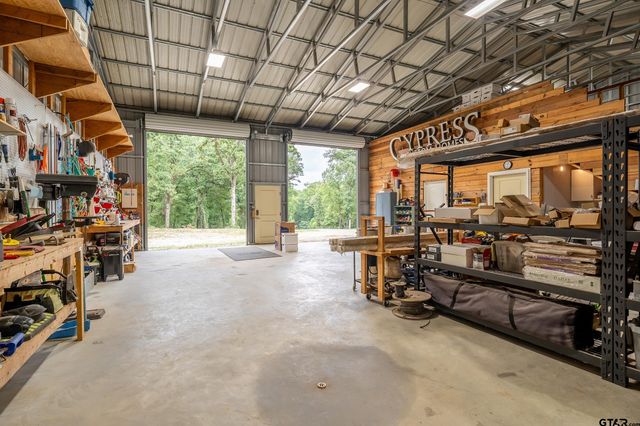 18200 County Road 4108, Lindale, TX 75771