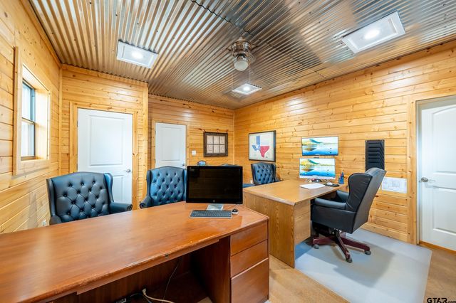 18200 County Road 4108, Lindale, TX 75771
