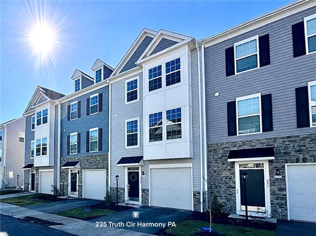 235 Truth Cir, Jackson Twp, PA 16037