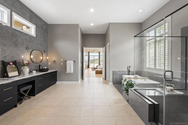 11753 Big Canyon Ln, San Diego, CA 92131