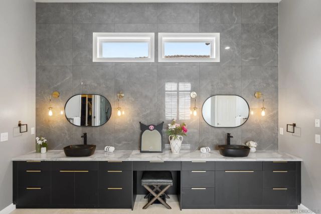 11753 Big Canyon Ln, San Diego, CA 92131