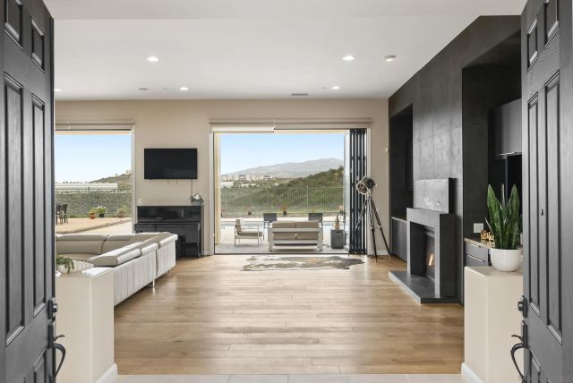 11753 Big Canyon Ln, San Diego, CA 92131