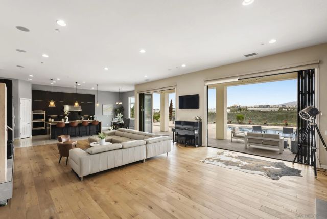 11753 Big Canyon Ln, San Diego, CA 92131