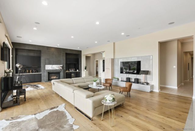 11753 Big Canyon Ln, San Diego, CA 92131