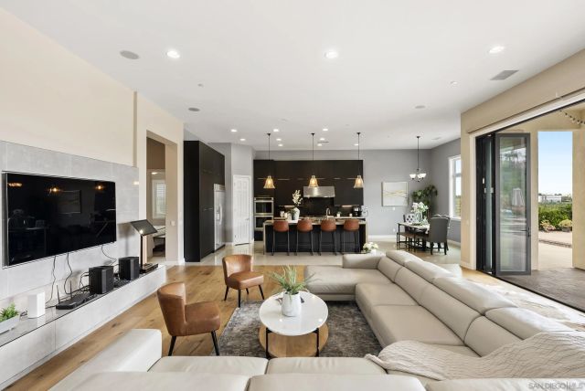 11753 Big Canyon Ln, San Diego, CA 92131