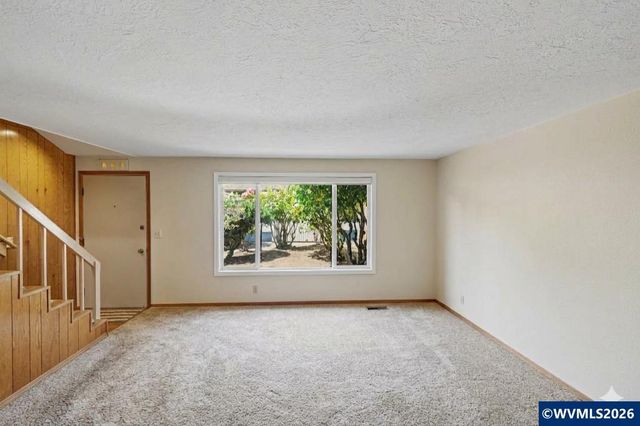 223 McNary Heights Dr N, Keizer, OR 97303