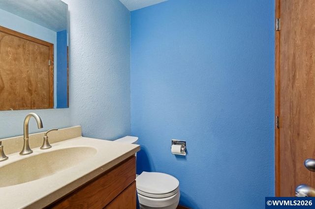 223 McNary Heights Dr N, Keizer, OR 97303