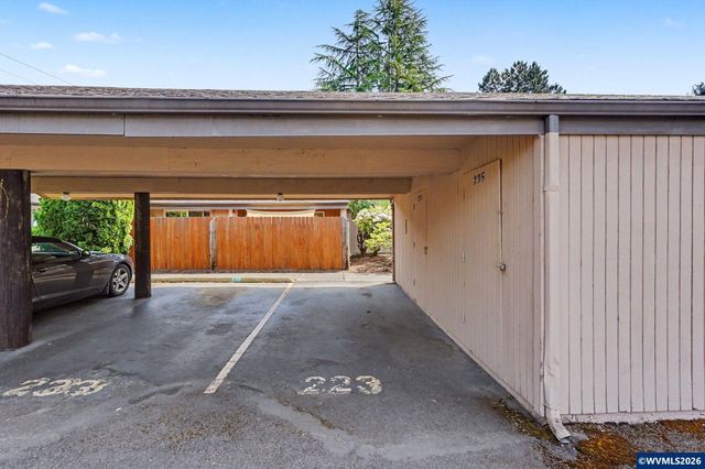223 McNary Heights Dr N, Keizer, OR 97303