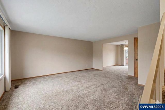 223 McNary Heights Dr N, Keizer, OR 97303