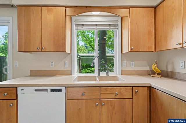 223 McNary Heights Dr N, Keizer, OR 97303