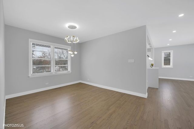 2N356 Prairie Avenue, Glen Ellyn, IL 60137