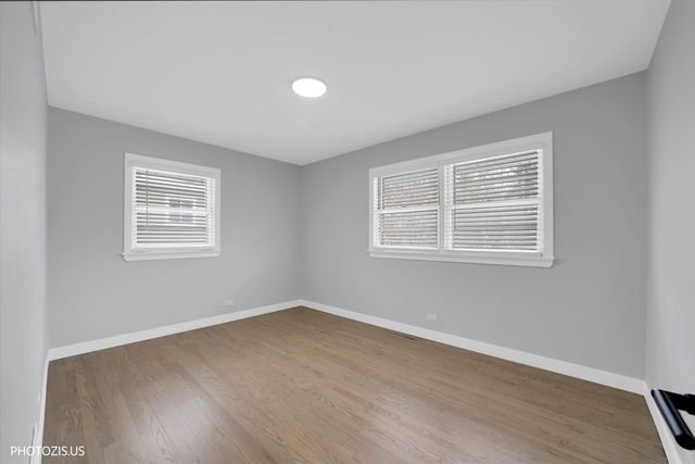 2N356 Prairie Avenue, Glen Ellyn, IL 60137