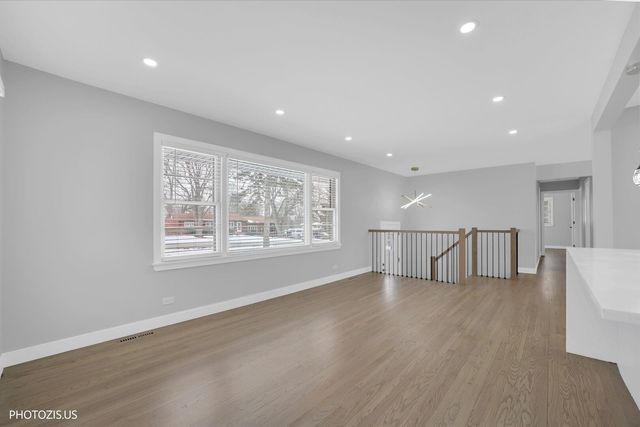 2N356 Prairie Avenue, Glen Ellyn, IL 60137