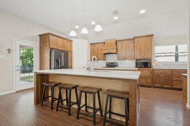 217 Southpeak Lane, Ponder, TX 76259