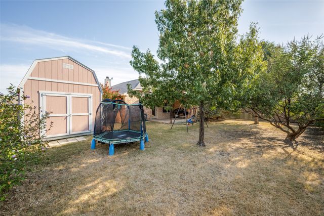 217 Southpeak Lane, Ponder, TX 76259