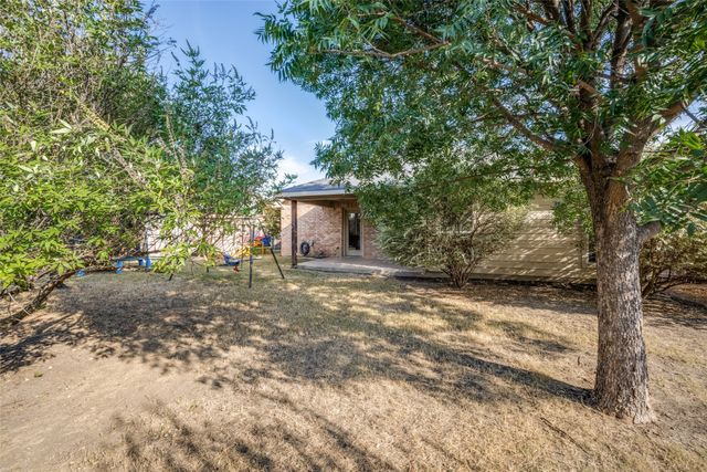 217 Southpeak Lane, Ponder, TX 76259