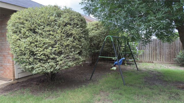 217 Southpeak Lane, Ponder, TX 76259