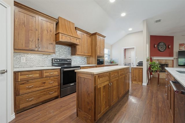 217 Southpeak Lane, Ponder, TX 76259