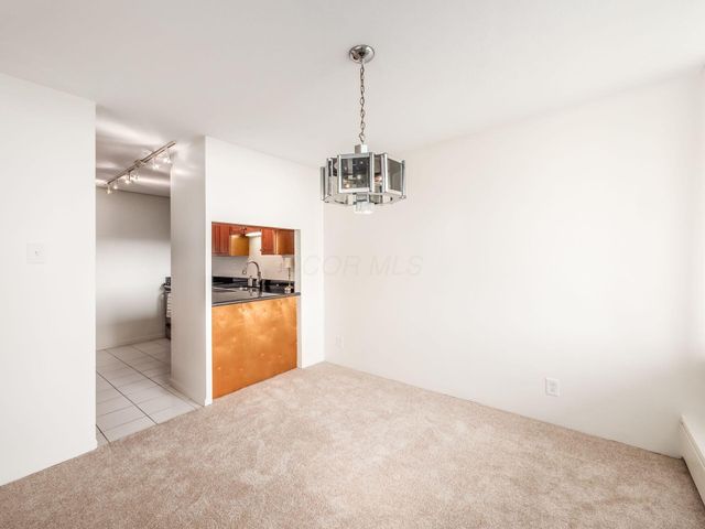 1000 Urlin Avenue, 211, Columbus, OH 43212