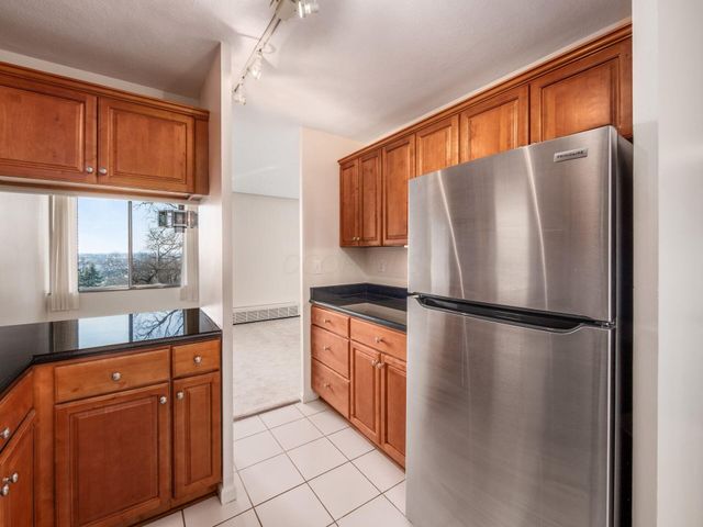 1000 Urlin Avenue, 211, Columbus, OH 43212