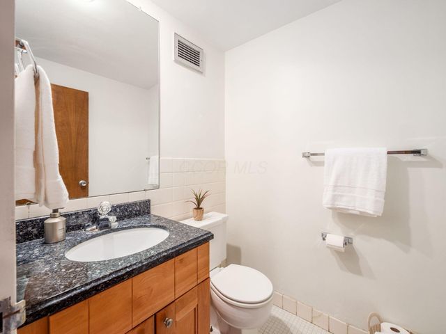 1000 Urlin Avenue, 211, Columbus, OH 43212