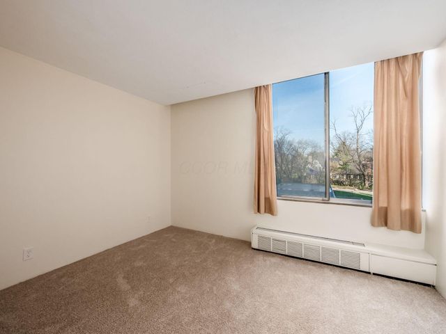 1000 Urlin Avenue, 211, Columbus, OH 43212