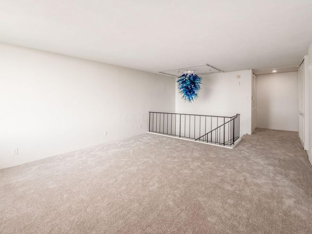 1000 Urlin Avenue, 211, Columbus, OH 43212