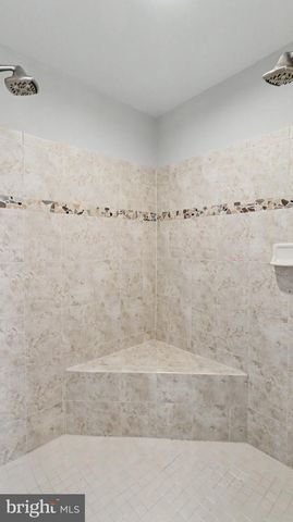 3 PERTH DR, Fredericksburg, VA 22405