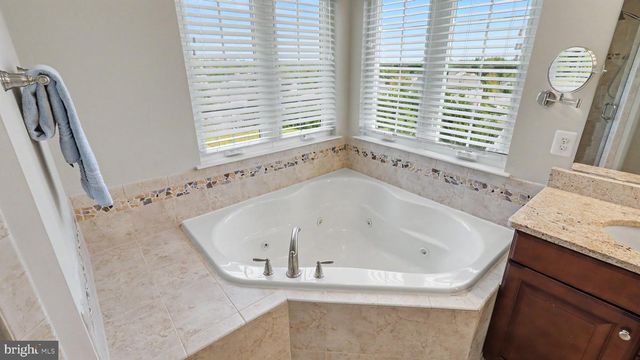 3 PERTH DR, Fredericksburg, VA 22405