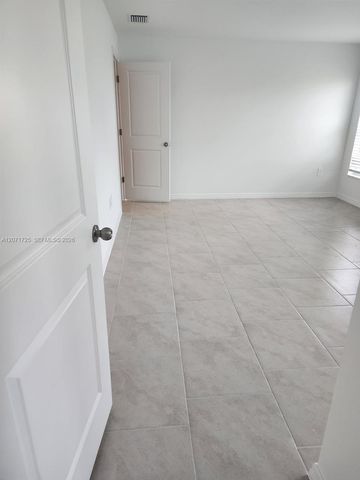 20190 Caroline Creek Place, Lehigh Acres, FL 33974