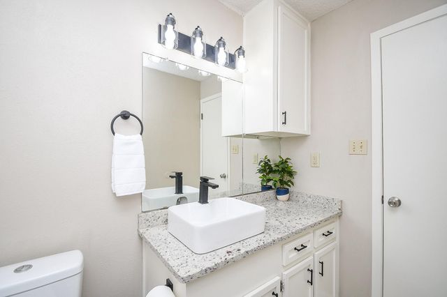 407 Becky Street, El Campo, TX 77437