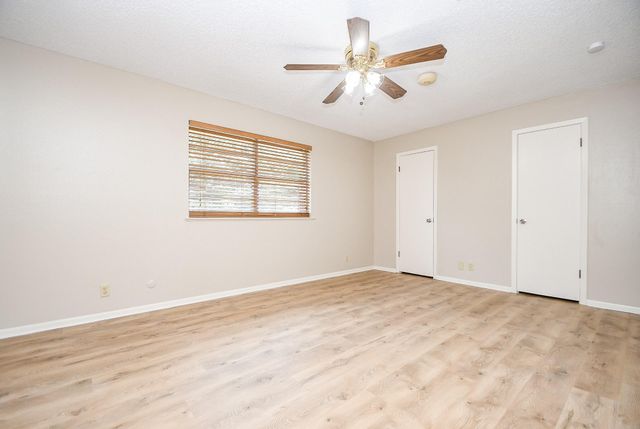 407 Becky Street, El Campo, TX 77437