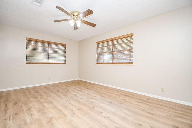 407 Becky Street, El Campo, TX 77437