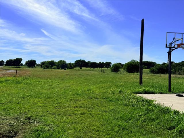 1420 County Road 4522, Decatur, TX 76234