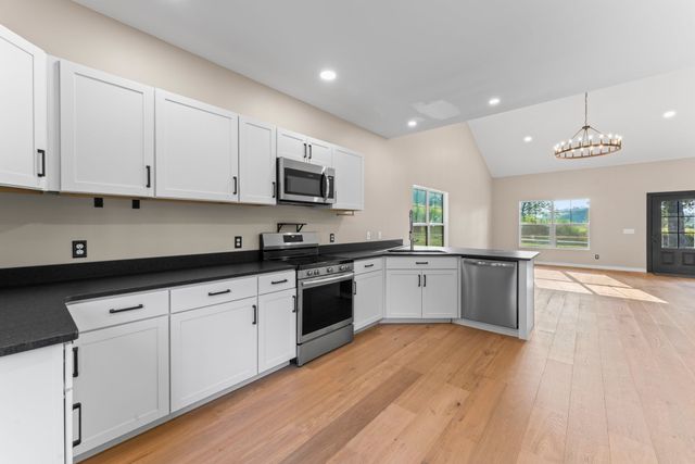 119 Line St, Mcminnville, TN 37110