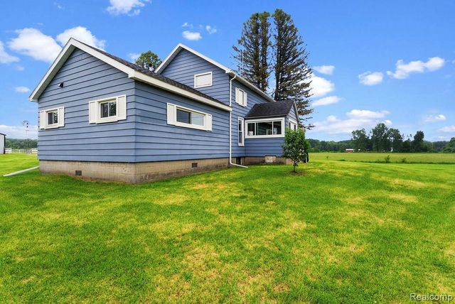 12466 N Center Road, Clio, MI 48420