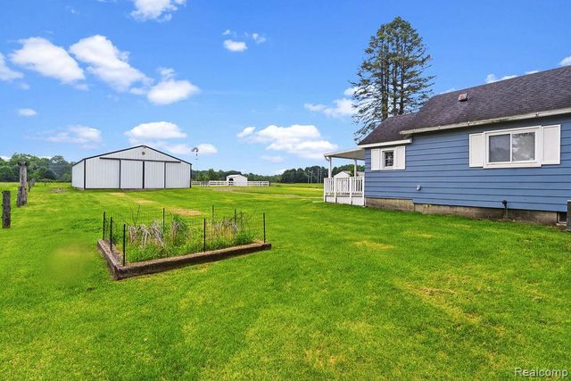 12466 N Center Road, Clio, MI 48420