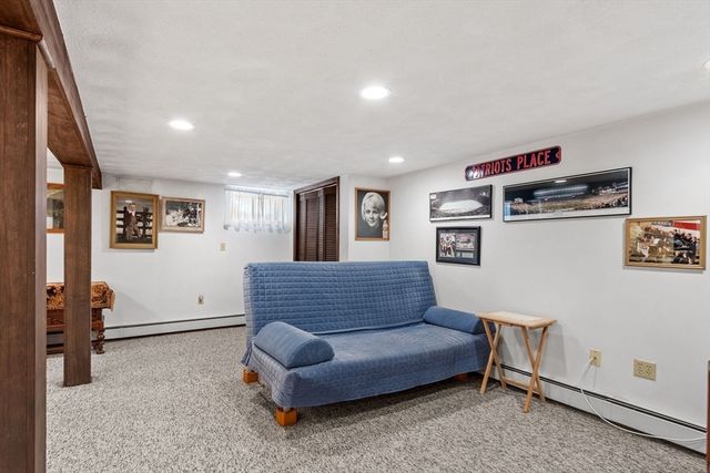 4 Anderson St, Peabody, MA 01960