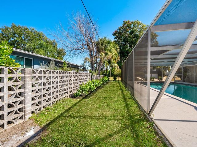 2551 HIBISCUS STREET, Sarasota, FL 34239