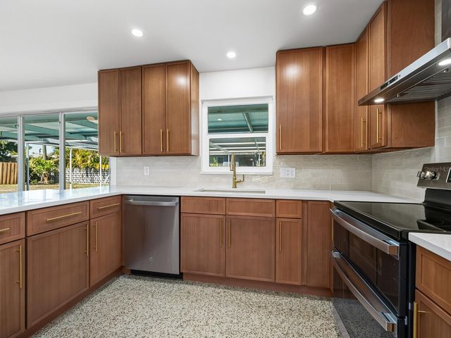 2551 HIBISCUS STREET, Sarasota, FL 34239