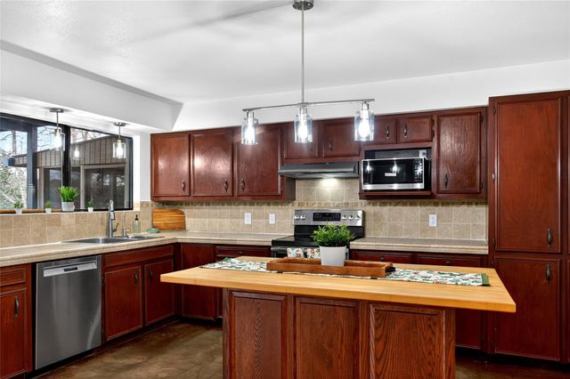 409 Heron DR, Austin, TX 78734