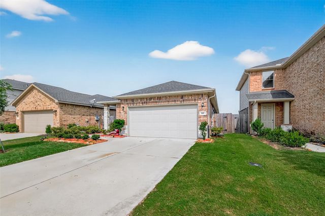 188 Lucky Manor Lane, La Porte, TX 77571