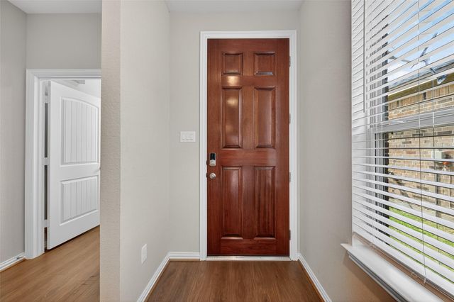 188 Lucky Manor Lane, La Porte, TX 77571