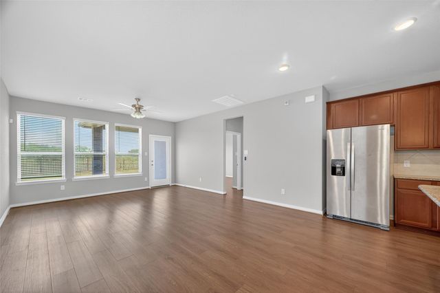 188 Lucky Manor Lane, La Porte, TX 77571