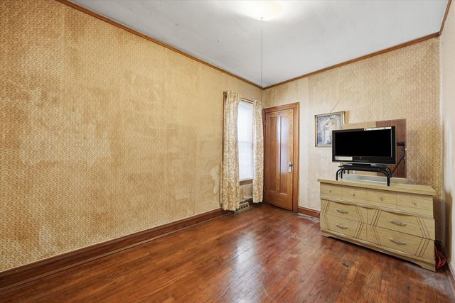 5708 S Richmond Street, Chicago, IL 60629