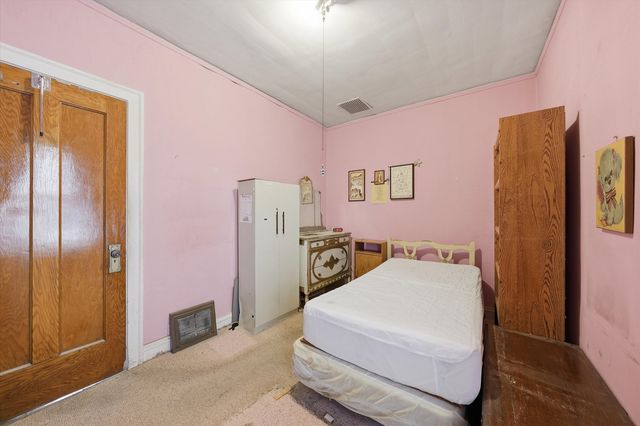 5708 S Richmond Street, Chicago, IL 60629