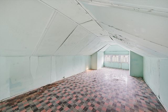 5708 S Richmond Street, Chicago, IL 60629
