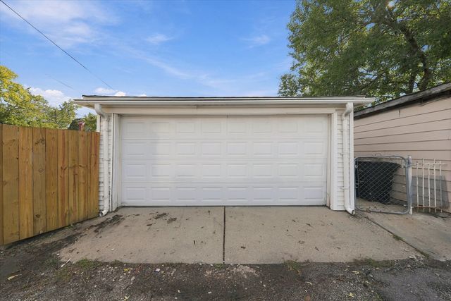 5708 S Richmond Street, Chicago, IL 60629