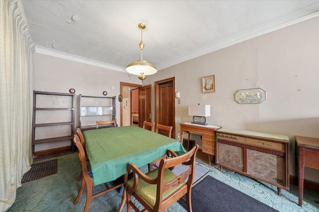 5708 S Richmond Street, Chicago, IL 60629