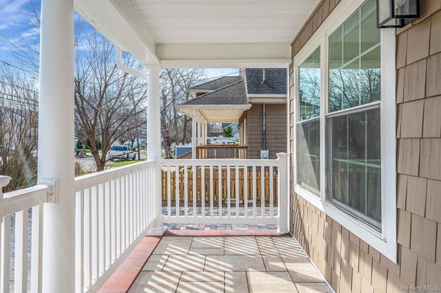 28 Vanderbilt Avenue, Babylon, NY 11702